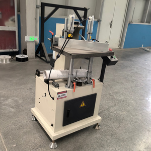Nouvelle machine de fabrication de fenêtres et de portes en PVC avec petite fraiseuse à extrémité pour profilés PVC/aluminium - Product Image 2