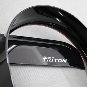 Pare-soleil de porte de luxe pour Triton – Protection et décorations – Noir foncé/noir transparent - Product Image 1