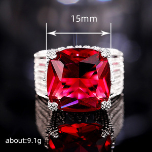 Anello Geometrico Rosso da Donna, Gioiello di Moda Audace, Anello da Dito - Product Image 4