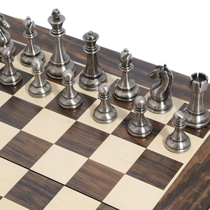 Set di Scacchi in Metallo di Alta Qualità con Scacchiera Effetto Noce, Gioco di Scacchi Professionale Internazionale per Competizioni e Collezioni - Product Image 5