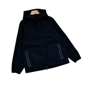 Veste coupe-vent légère personnalisée avec logo 2026 pour hommes, respirante, coupe-vent et imperméable, idéale pour la course à pied sur la plage, à porter avec des ensembles de survêtements - Product Image 5