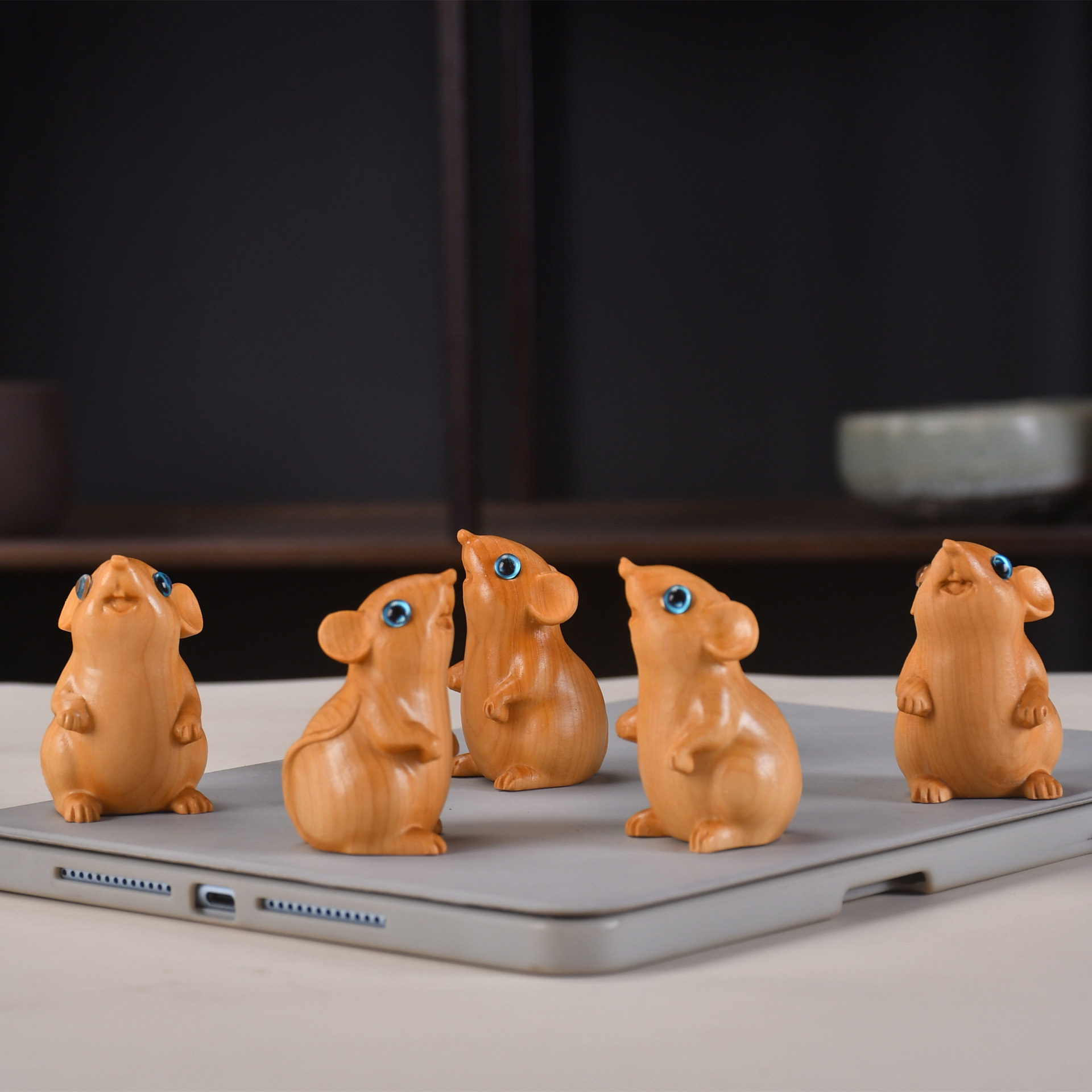 Thuja hamster [dawn] big eyes large size 23g 3.7*4*6cm