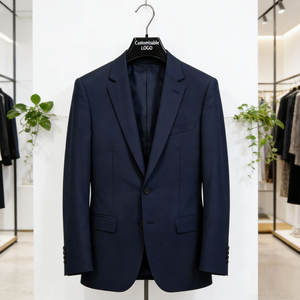 Cabides de Plástico Pretos Personalizados com Logotipo para Atacado |   Acabamento Brilhante Antiderrapante Moldado por Injeção para Roupas Formais e Boutiques de Varejo - Product Image 5