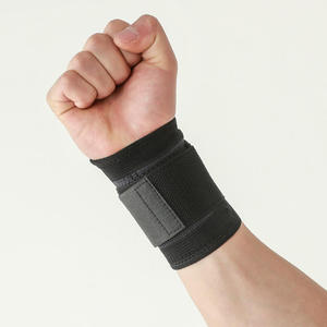 ที่รัดข้อมือแบบใหม่ อุปกรณ์ป้องกันข้อมือสำหรับยกน้ำหนัก สายรัดข้อมือสำหรับเล่นกีฬา ระบายอากาศได้ดี เหมาะสำหรับฟิตเนสและออกกำลังกายในยิม - Product Image 5