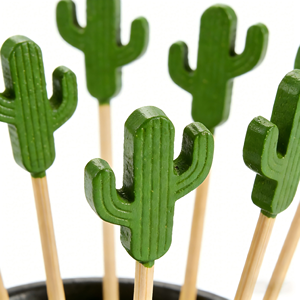 Stuzzicadenti in Bambù Biodegradabili con Design a Cactus, Divertenti e Sicuri, per Feste Estive e Bar in Piscina - Product Image 1