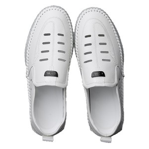 Chaussures bateau blanches pour hommes à enfiler, bout rond, semelle EVA respirante, chaussures décontractées d'été en cuir avec boucle décorative - Product Image 5