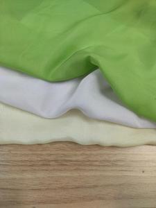 <span class=keywords><strong>Tissu</strong></span> en Chiffon de <span class=keywords><strong>Soie</strong></span> 100% Léger et Transparent pour Robes de Créateurs et Confection de Vêtements Personnalisés - Product Image 6