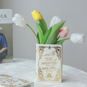 Livre décoratif en forme de livre <span class=keywords><strong>vase</strong></span> à fleurs en céramique <span class=keywords><strong>vase</strong></span> en forme de livre pour fleurs - Product Image 1