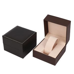 Boîte à montre haut de gamme personnalisée en cuir PU rigide avec couvercle rabattable, emballage pour bijoux, coussin floqué pour montre, logo en relief, prix de gros - Product Image 6