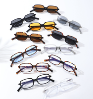 5197 Designs Multicolor Lens Flat Rectangular Lunettes de soleil pour femmes Trendy Funny Small 90s Square Sunny Shades UV400