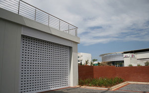 Porte di Sicurezza in <span class=keywords><strong>Acciaio</strong></span> dal Design Moderno Industriale Commerciale, Serrande <span class=keywords><strong>Avvolgibili</strong></span> Antivento per Magazzini, Porte a Serranda Finite - Product Image 5