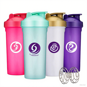 Venta al por mayor logotipo personalizado Fitness plástico negro gimnasio coctelera taza proteína coctelera botella para agua deportiva - Product Image 2