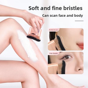 แปรงแต่งหน้าทรงแบนสีโรสโกลด์ สำหรับเกลี่ยรองพื้น ขนแปรงสังเคราะห์ ใช้ได้ทั้งใบหน้าและผิวกาย - Product Image 6