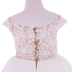 ชุดแต่งงานลูกไม้แบบโมเดิร์นสำหรับเด็กผู้หญิง1ขวบชุดเดรสมีชั้นดีไซน์ตามสั่งสำหรับฤดูใบไม้ผลิ - Product Image 5