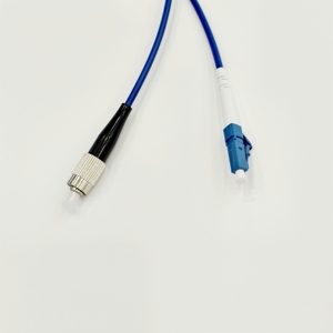 Cable de Conexión Monomodo de Alto Rendimiento, 3m, LSZH, 3.0mm, FC/UPC-LC/UPC SM G652D 9/125, Blindado - Product Image 2