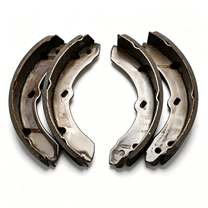 Pièces détachées automobiles de qualité supérieure OEM 897035085 Plaquettes de frein robustes pour ISUZU ELF NHR NKR Vente en gros directe d'usine - Product Image 3