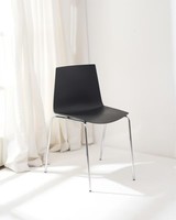 Chaise de formation moderne en plastique et métal, design pour salles de formation, bureaux, éducation et maison