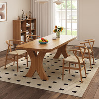 Table et chaises rectangulaires en bois massif, idéales pour les restaurants, hôtels, appartements et villas, livrées en kit.