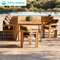 Ensemble de table et de chaises de jardin en teck moderne pour hôtel, cour, villa, mobilier d'extérieur avec design résistant aux intempéries