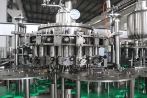 Nieuwe Aankomst Complete Drankverpakkingsmachines Automatische 500Ml Vruchtensap Productielijn Tandwielmotor Plc Vers Vruchtensap - Product Image 3