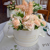 Grande boîte à fleurs ronde de luxe avec logo en feuille d'or personnalisée en carton blanc avec roses éternelles Boîtes en papier