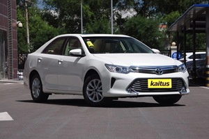Toyota Camry 2.0E Édition Classique <span class=keywords><strong>2015</strong></span> – Berline d'occasion pour affaires et famille, Euro <span class=keywords><strong>V</strong></span>, Transmission Automatique, 150-200 ch - Product Image 3