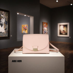 حقيبة كتف وكروس من جلد البولي يوريثان بتصميم كلاسيكي للنساء، عصرية ومحموله ببطانة من البوليستر وغطاء للإغلاق - Product Image 2