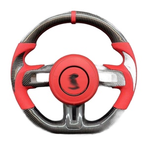 Volante Premium de Fibra de Carbono para <span class=keywords><strong>Mustang</strong></span> 15-23 <span class=keywords><strong>GT</strong></span> <span class=keywords><strong>Cobra</strong></span>, Cubierta Negra para Volante, Venta al por Mayor de Autopartes - Product Image 1