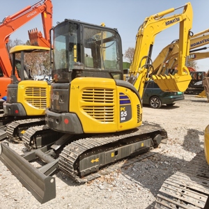 Mini-excavatrice Komatsu Pc55 d'occasion en excellent état Modèle 2022 100% d'origine japonaise Moteur Pompe Équipement de construction à vendre - Product Image 1