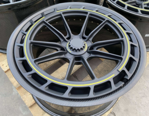 ล้อคาร์บอนไฟเบอร์ฟอร์จคุณภาพสูงใหม่ ขนาด 16-24 นิ้ว 5x112/114.3/120 PCD สำหรับ - ดีไซน์เว้าสีดำ - Product Image 4