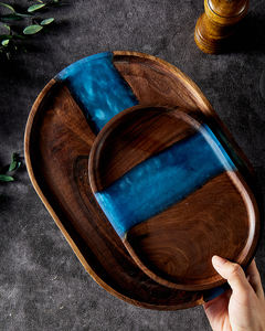 Поднос для еды из натурального дерева и эпоксидной смолы овальной формы - Product Image 5
