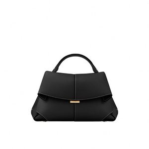 Sac à Main en Cuir Véritable pour Femmes, Marque Française de Créateur, Vente en Gros Fabricant - Product Image 6