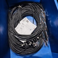 Connecteur de câble d'automatisation industrielle à angle droit M12 femelle à 90 degrés Câble en PVC 2M en stock Connecteurs circulaires