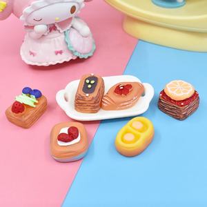Preciosos Cabujones de Resina con Forma de Postres y Pasteles en Miniatura, con Base Plana, para Casa de Muñecas, Juguetes de Comida en Miniatura y Decoración de Manualidades DIY - Product Image 5