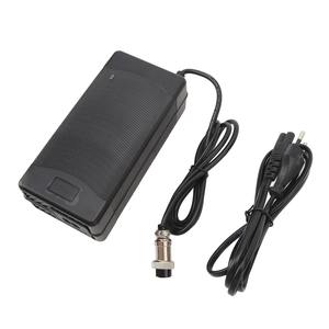 Cargador de Batería de Litio de 58.8V 3A para Bicicleta Eléctrica y Scooter Eléctrico, Conector de 3 Puntas G - Product Image 3