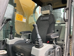 حفارة زاحفة كبيرة رسمية من XCMG بسعة 70 طن طراز XE700GK، حفارة مستعملة بحالة جيدة - Product Image 6