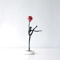 Table d'entrée Evelyn, nouveau design 2026, en métal, représentant une danseuse de ballet, pour hall d'hôtel et décoration intérieure