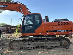 Hot Sale Second-Hand Doosan DX300LCA <b>Excavator</b> High Quality 30Ton <b>Excavator</b> Used DX300LC DX300-9 DX300 Earth Moving <b>Machine</b> - Product Image 2