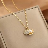 Collier pendentif en perle de coquillage incrustée de zircon plaqué or 18 carats, chaîne fine, bijoux tendance pour femmes, pour tous les jours et les mariages
