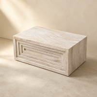 Table basse de salon moderne et minimaliste, finition mate luxueuse, socle en pierre de travertin beige naturel, table rectangulaire