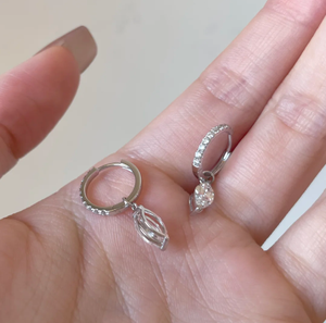 Boucles d'oreilles pendantes Huggie Hoop personnalisées en diamant de laboratoire taille marquise pour femme, serties pavé, ton argent, 10K 14K, certificat IGI, classiques - Product Image 4
