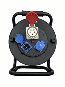 Enrollador de Cable Industrial Impermeable IP44 de 25m 5G2.5mm² con Enchufes Multinacionales, Regleta de Alimentación de Alta Resistencia de 3600W - Product Image 3
