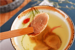 Toptan sertifikalı <span class=keywords><strong>6</strong></span> yaşında kırmızı <span class=keywords><strong>Ginseng</strong></span> kökü en iyi fiyat bitki özü aktif madde saponinleri ile - Product Image 2