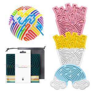 Los juguetes sensoriales de silicona incluyen bolsa de viaje portátil y tablero de actividades antiansiedad para calmar el estrés para niños - Product Image 1