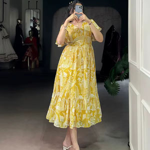 Sunshine Stitched Breezy Comfy Georgette Wrap Sin esfuerzo Chic para la playa o la graduación - Product Image 1