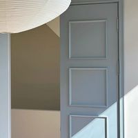 Porte d'entrée à double panneau de style classique moderne, finition laquée bleue brillante, porte en bois composite avec verre
