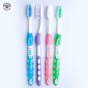 XiBrush 2024, el cepillo de dientes para adultos más vendido de China, carbón de cerdas suaves de cabeza completa para uso doméstico - Product Image 1