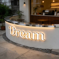 Letras de Metal Curvadas Personalizadas con Iluminación LED, Diseño en Forma de Arco para Letreros, Montaje en Pared