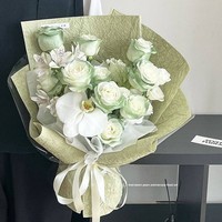 Papier crépon floral texturé fait main pour emballage artistique, utilisation par les fleuristes, bouquets de fleurs DIY, usage industriel, style floral
