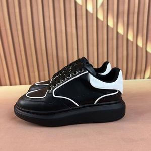 Zapatos Deportivos Transpirables de Moda Estilo Skateboard, con Suela Gruesa de Cuero de Alta Calidad, que Aumentan la Altura - Product Image 2